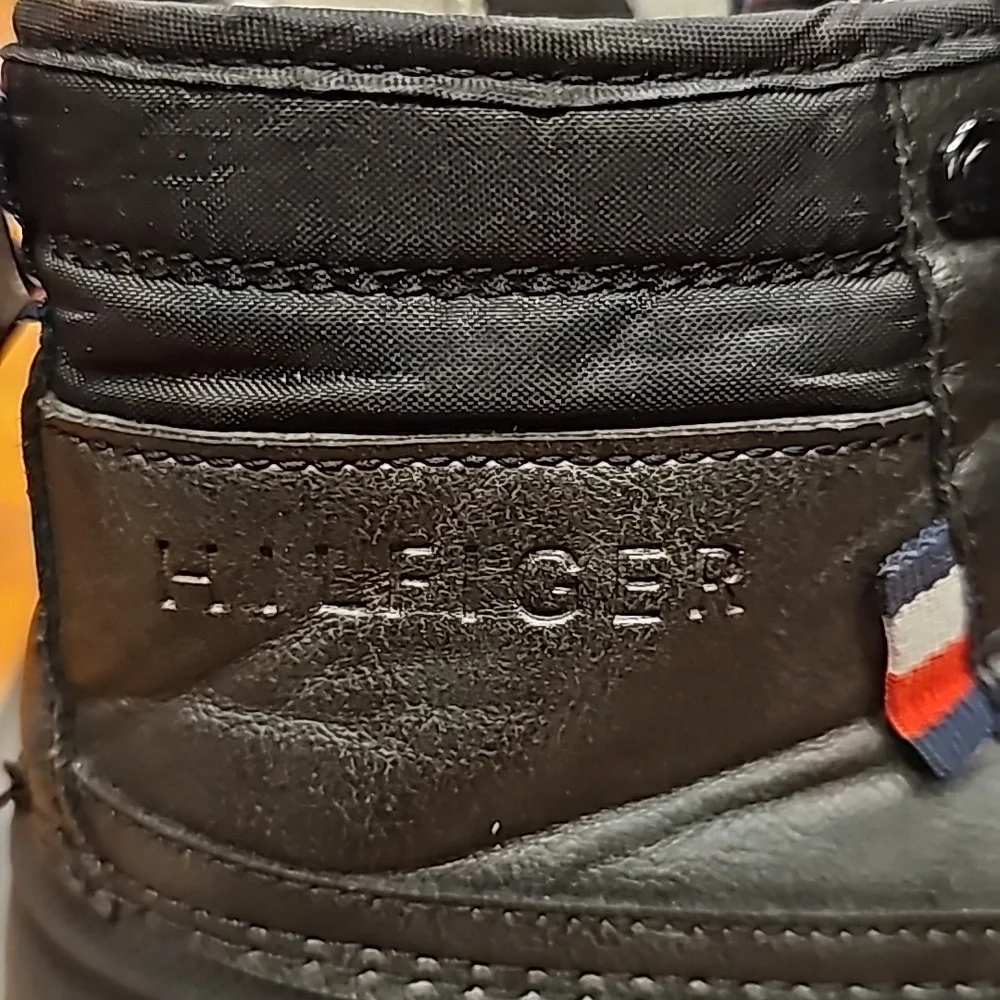 Tommy Hilfiger duck boots - Picture 7 of 12